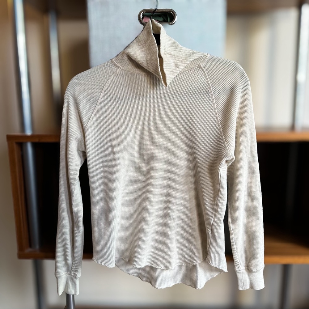 Cream Everlane Organic Cotton Turtleneck Waffle Long Sleeve Tee
